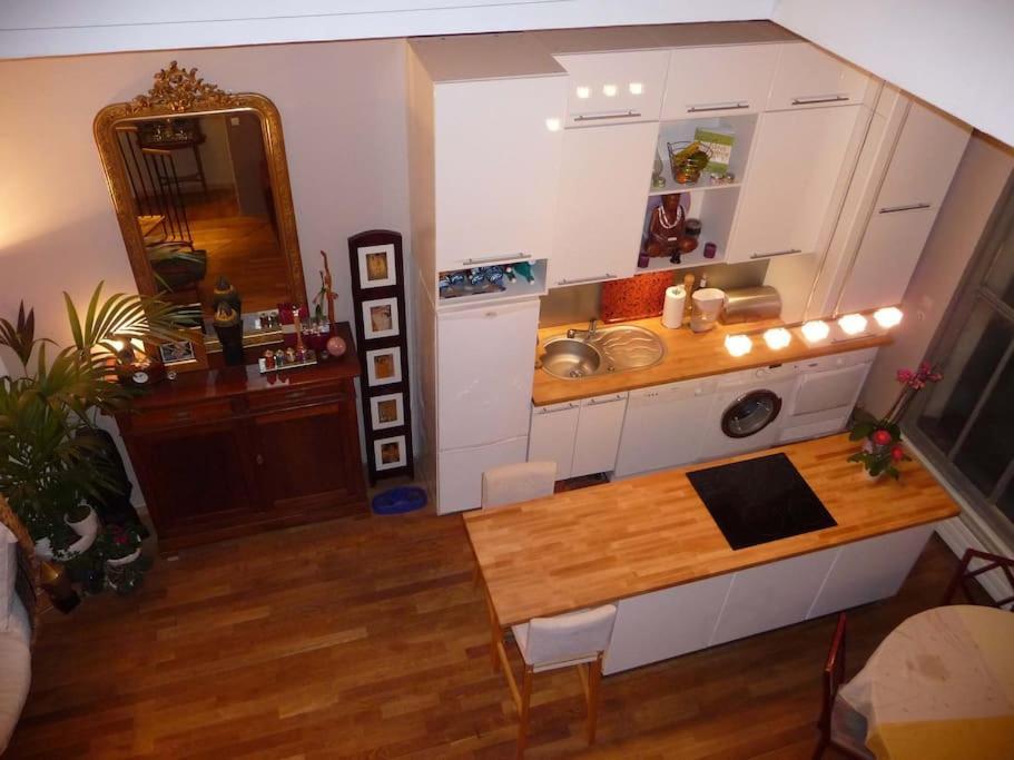 Appartamento Exotic Loft In Montmartre + Terrace ! Parigi